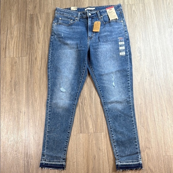 NWT Levi's Blue Denim Jeans W32 L28 - Picture 1 of 6